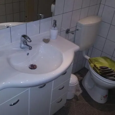 Apartament Ferienwohnung-burgblick-in-neuravensburg *